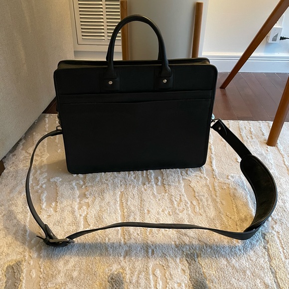 Allen Edmonds black leather single gusset briefcase